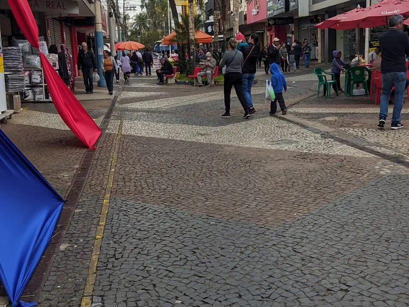 Calçadão Marechal Deodoro no centro de Araçatuba