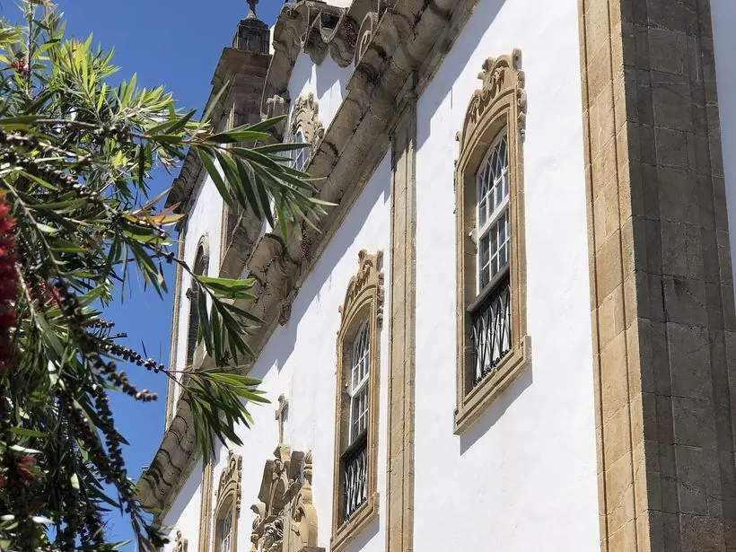 Fachada do Santuário Matriz de Nossa Senhora da Piedade em Barbacena