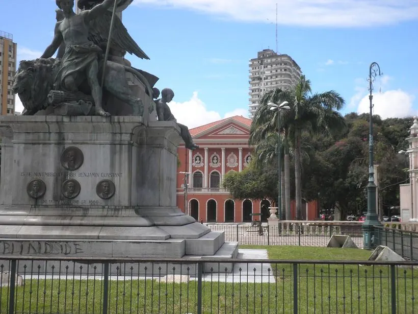 Theatro da Paz na Praça da República em Belém