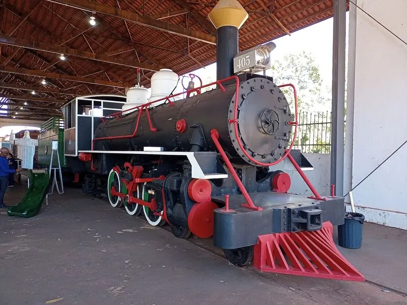 Monumento ferroviário no patrimônio histórico de Três Lagoas